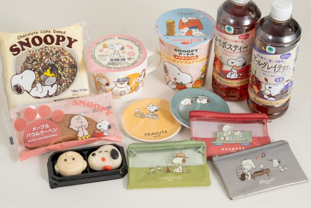 『PEANUTS』とのコラボスイーツやグッズが登場!「スヌーピーと楽しむファミマの秋」が10月20日からスター…